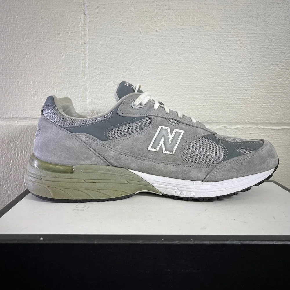 New Balance 993 MR993GL Gray Suede Running Shoes Men's 12 4E Wide Made in USA